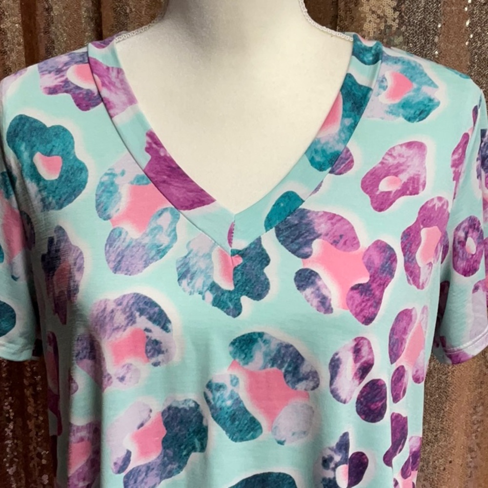 Heimish Colorful Leopard Vneck Tee - Picture 2 of 6